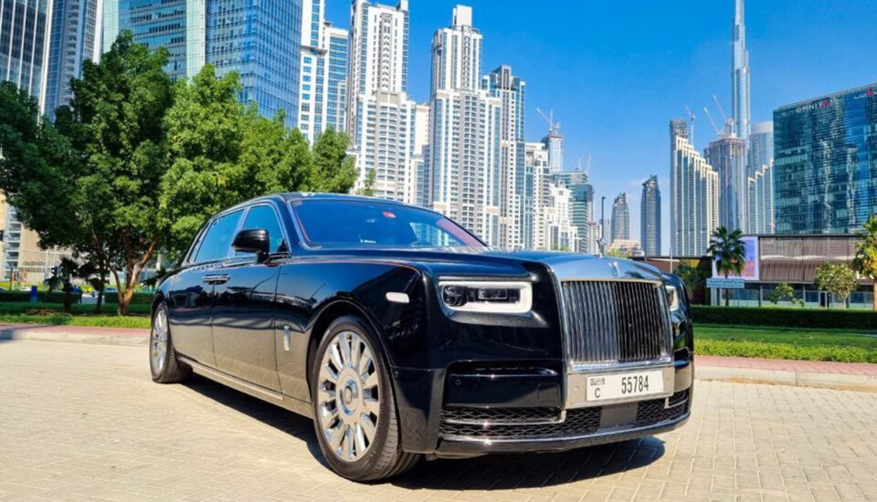Rent Rolls Royce Phantom in Dubai