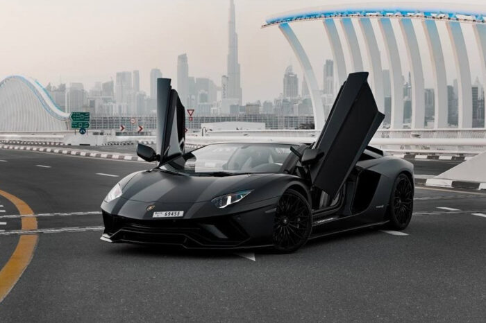 Rent Lamborghini Aventador Coupe LP700 in Dubai